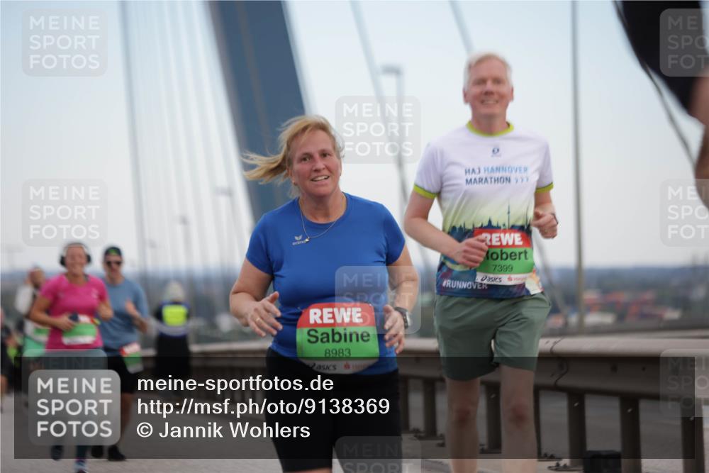 03.10.2025 - Köhlbrandbrückenlauf Jannik Wohlers http://msf.ph/oto/9138369 03.10.2025 15:28:21 Position 1 9, 8983, 7399 meine-sportfotos.de