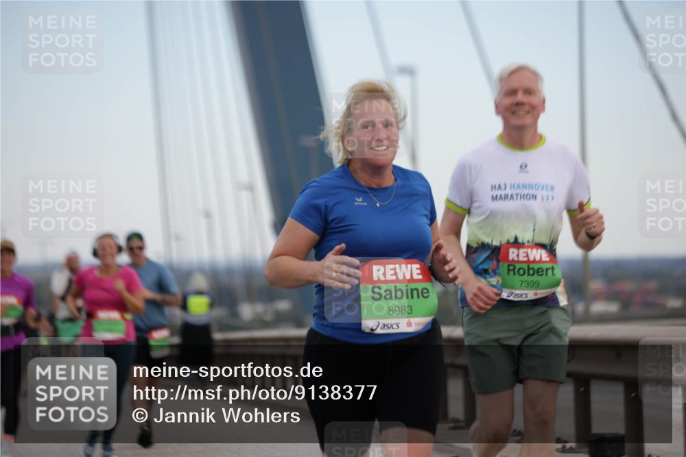 03.10.2025 - Köhlbrandbrückenlauf Jannik Wohlers http://msf.ph/oto/9138377 03.10.2025 15:28:22 Position 1 5, 8983, 7399 meine-sportfotos.de