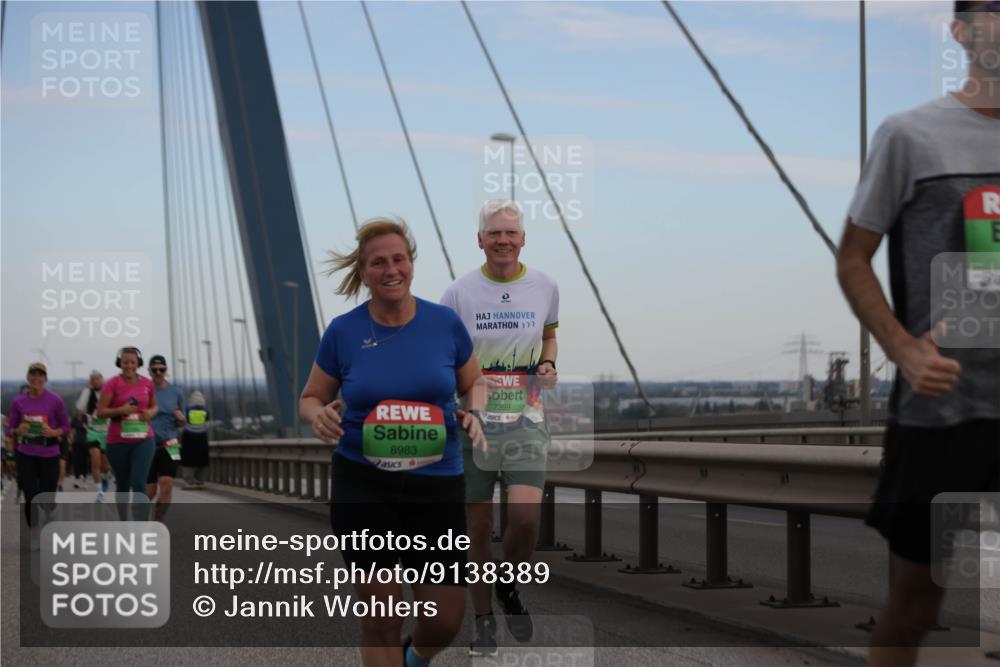 03.10.2025 - Köhlbrandbrückenlauf Jannik Wohlers http://msf.ph/oto/9138389 03.10.2025 15:28:22 Position 1 8983, 7399 meine-sportfotos.de