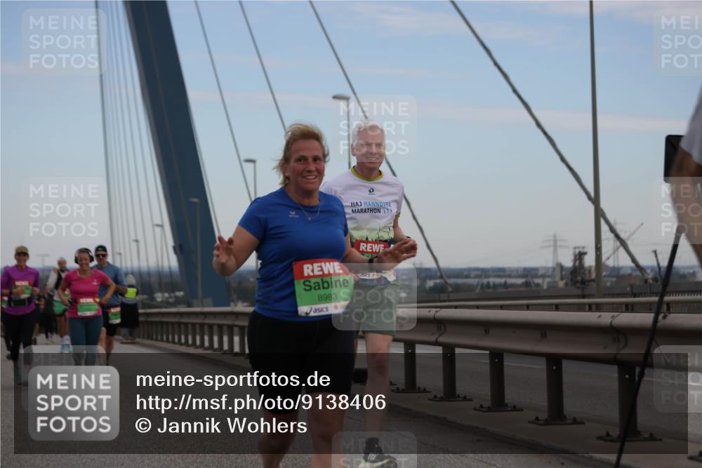 03.10.2025 - Köhlbrandbrückenlauf Jannik Wohlers http://msf.ph/oto/9138406 03.10.2025 15:28:22 Position 1 8983 meine-sportfotos.de