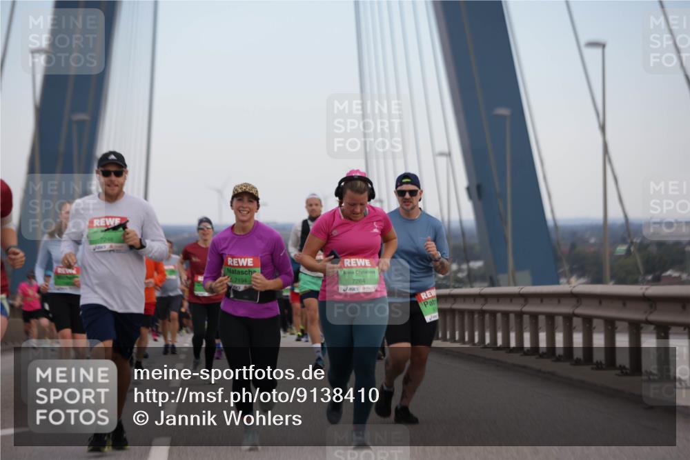 03.10.2025 - Köhlbrandbrückenlauf Jannik Wohlers http://msf.ph/oto/9138410 03.10.2025 15:28:24 Position 1 7246, 7194, 7264 meine-sportfotos.de