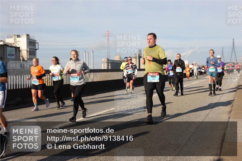 03.10.2025 - Köhlbrandbrückenlauf Lena Gebhardt http://msf.ph/oto/9138416 03.10.2025 09:56:07 Position 2 1714, 1665 meine-sportfotos.de
