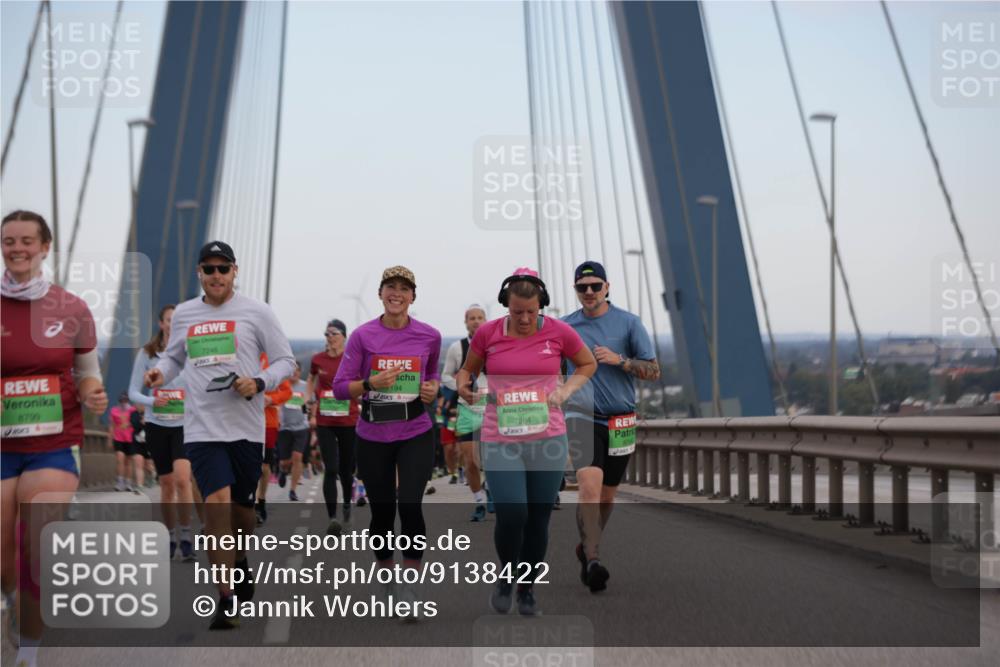 03.10.2025 - Köhlbrandbrückenlauf Jannik Wohlers http://msf.ph/oto/9138422 03.10.2025 15:28:24 Position 1 8796, 194, 7264 meine-sportfotos.de