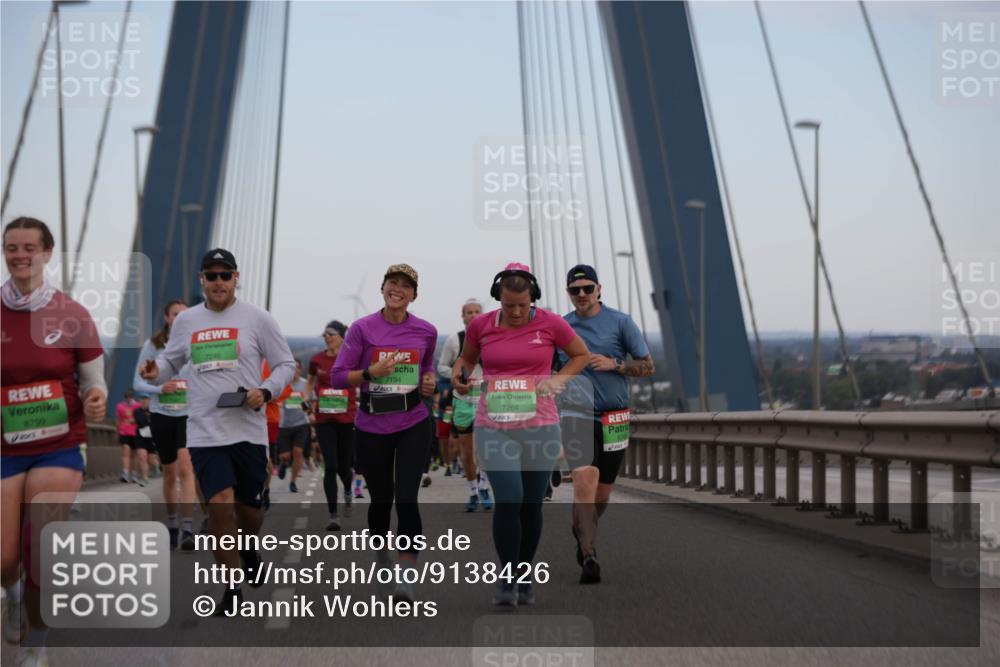 03.10.2025 - Köhlbrandbrückenlauf Jannik Wohlers http://msf.ph/oto/9138426 03.10.2025 15:28:24 Position 1 8799, 7194, 7264 meine-sportfotos.de