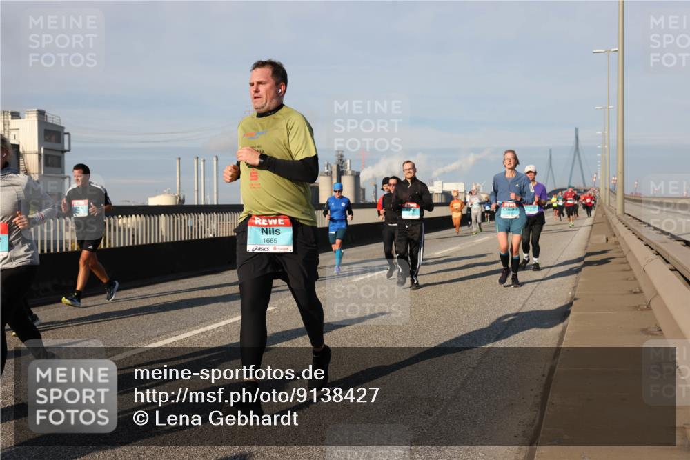 03.10.2025 - Köhlbrandbrückenlauf Lena Gebhardt http://msf.ph/oto/9138427 03.10.2025 09:56:07 Position 2 1665 meine-sportfotos.de