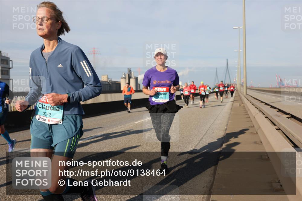 03.10.2025 - Köhlbrandbrückenlauf Lena Gebhardt http://msf.ph/oto/9138464 03.10.2025 09:56:10 Position 2 3372, 986 meine-sportfotos.de