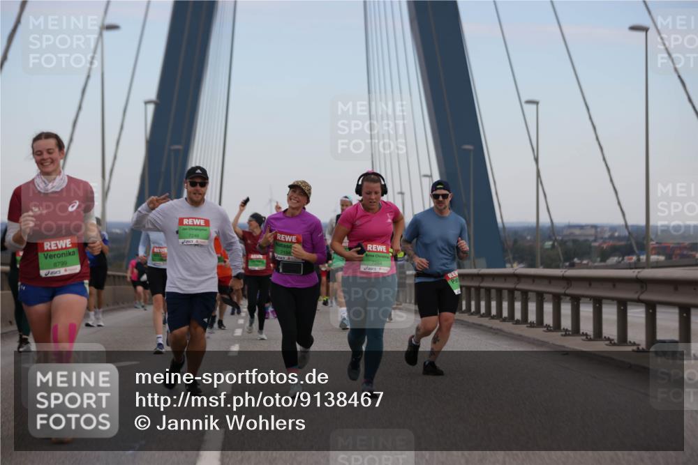 03.10.2025 - Köhlbrandbrückenlauf Jannik Wohlers http://msf.ph/oto/9138467 03.10.2025 15:28:24 Position 1 8799, 7246, 7194, 7264 meine-sportfotos.de