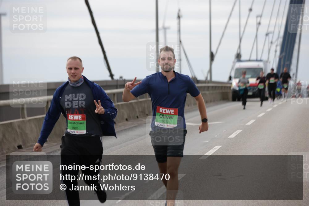 03.10.2025 - Köhlbrandbrückenlauf Jannik Wohlers http://msf.ph/oto/9138470 03.10.2025 16:08:36 Position 1 8682, 8672 meine-sportfotos.de