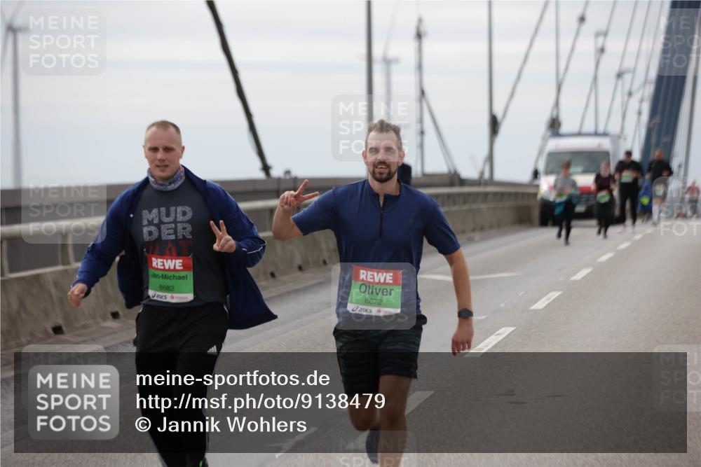 03.10.2025 - Köhlbrandbrückenlauf Jannik Wohlers http://msf.ph/oto/9138479 03.10.2025 16:08:36 Position 1 8682, 8672 meine-sportfotos.de