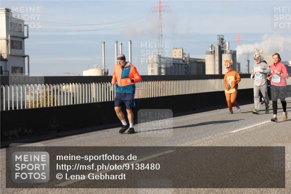 03.10.2025 - Köhlbrandbrückenlauf Lena Gebhardt http://msf.ph/oto/9138480 03.10.2025 09:56:12 Position 2  meine-sportfotos.de