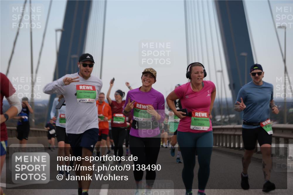 03.10.2025 - Köhlbrandbrückenlauf Jannik Wohlers http://msf.ph/oto/9138490 03.10.2025 15:28:25 Position 1 7246, 7194, 7264 meine-sportfotos.de
