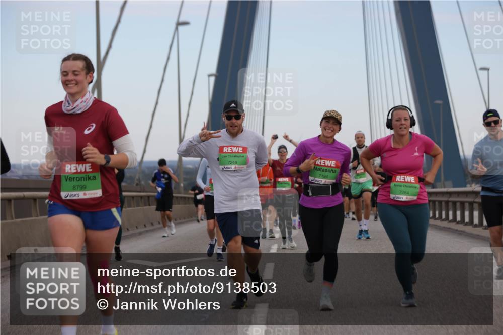 03.10.2025 - Köhlbrandbrückenlauf Jannik Wohlers http://msf.ph/oto/9138503 03.10.2025 15:28:25 Position 1 8799, 7246, 7194, 7264 meine-sportfotos.de