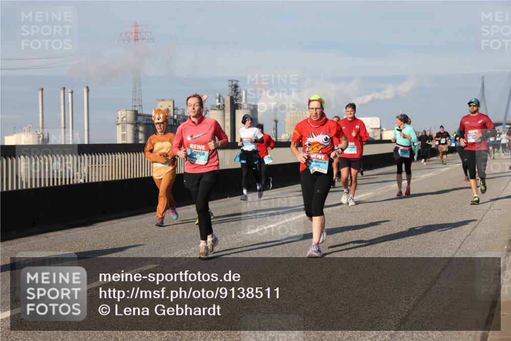 03.10.2025 - Köhlbrandbrückenlauf Lena Gebhardt http://msf.ph/oto/9138511 03.10.2025 09:56:14 Position 2 3699 meine-sportfotos.de