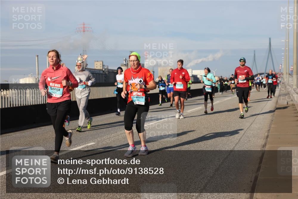 03.10.2025 - Köhlbrandbrückenlauf Lena Gebhardt http://msf.ph/oto/9138528 03.10.2025 09:56:14 Position 2 1431, 699 meine-sportfotos.de