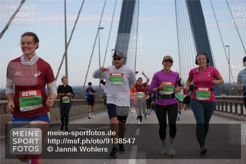 03.10.2025 - Köhlbrandbrückenlauf Jannik Wohlers http://msf.ph/oto/9138547 03.10.2025 15:28:26 Position 1 8799, 7246, 7194, 7264 meine-sportfotos.de