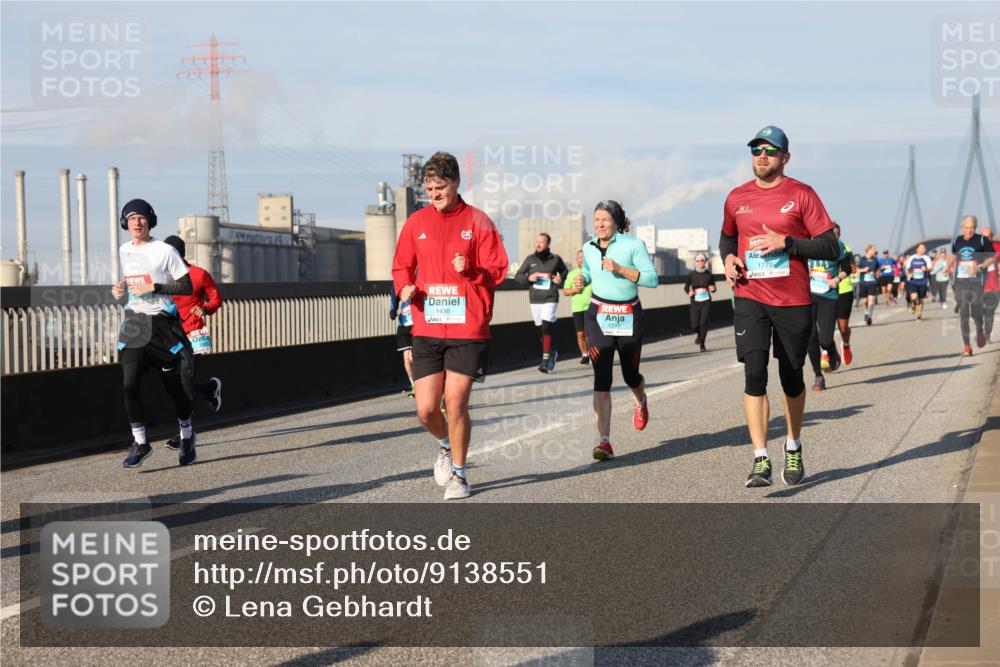 03.10.2025 - Köhlbrandbrückenlauf Lena Gebhardt http://msf.ph/oto/9138551 03.10.2025 09:56:16 Position 2 1456, 1337, 1770 meine-sportfotos.de
