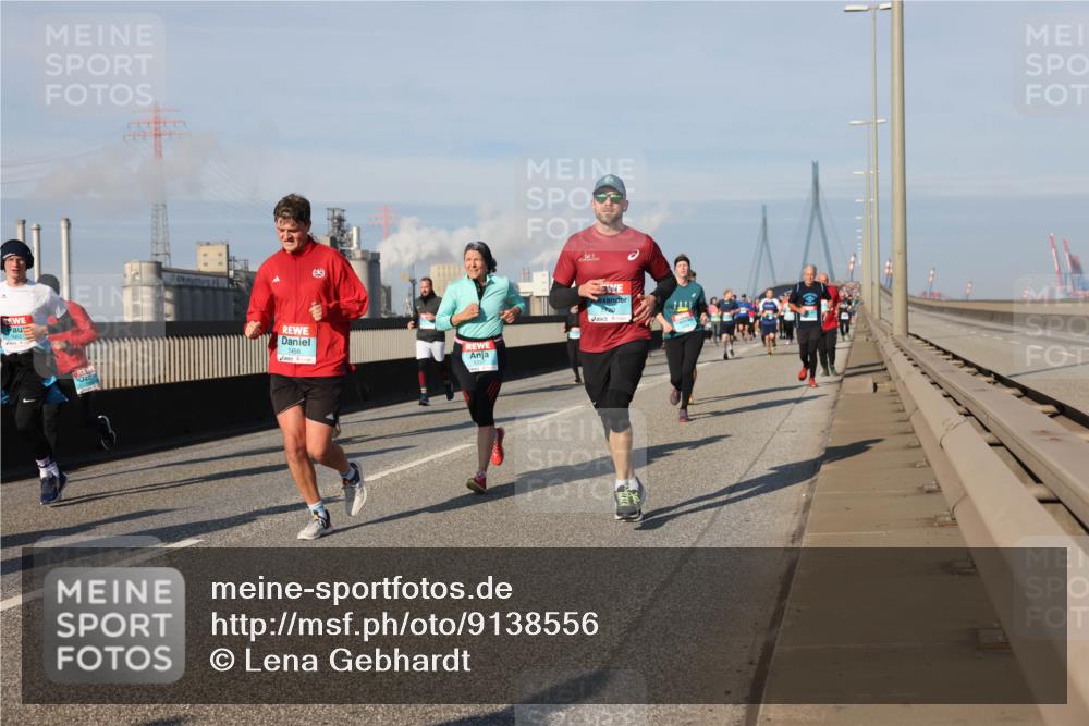 03.10.2025 - Köhlbrandbrückenlauf Lena Gebhardt http://msf.ph/oto/9138556 03.10.2025 09:56:16 Position 2 1456, 1337 meine-sportfotos.de