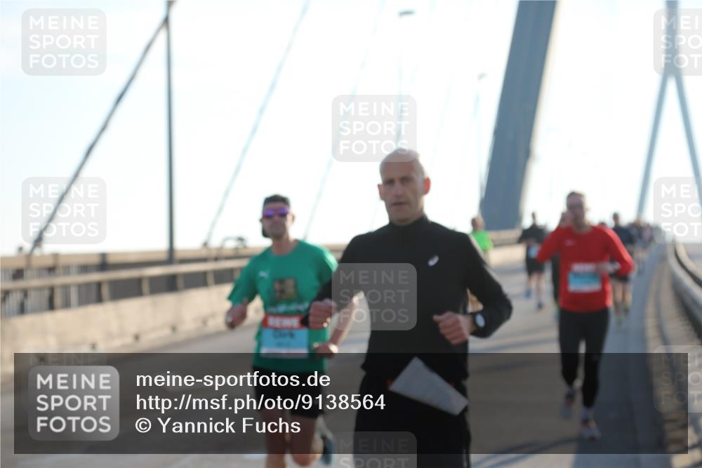 03.10.2025 - Köhlbrandbrückenlauf Yannick Fuchs http://msf.ph/oto/9138564 03.10.2025 08:22:52 Position 2  meine-sportfotos.de