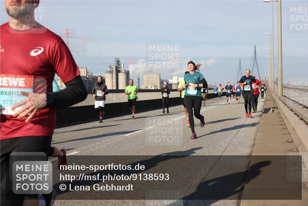 03.10.2025 - Köhlbrandbrückenlauf Lena Gebhardt http://msf.ph/oto/9138593 03.10.2025 09:56:18 Position 2 1770 meine-sportfotos.de