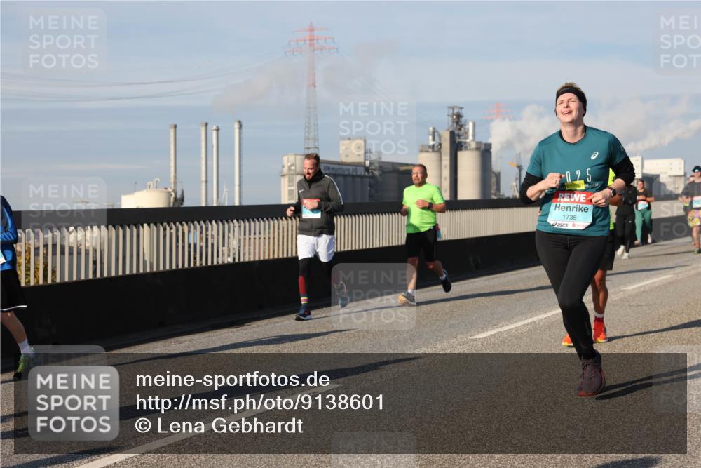 03.10.2025 - Köhlbrandbrückenlauf Lena Gebhardt http://msf.ph/oto/9138601 03.10.2025 09:56:19 Position 2 025, 1735 meine-sportfotos.de