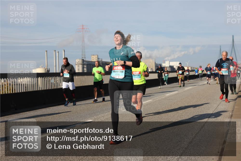 03.10.2025 - Köhlbrandbrückenlauf Lena Gebhardt http://msf.ph/oto/9138617 03.10.2025 09:56:20 Position 2 2025, 1735, 2110 meine-sportfotos.de