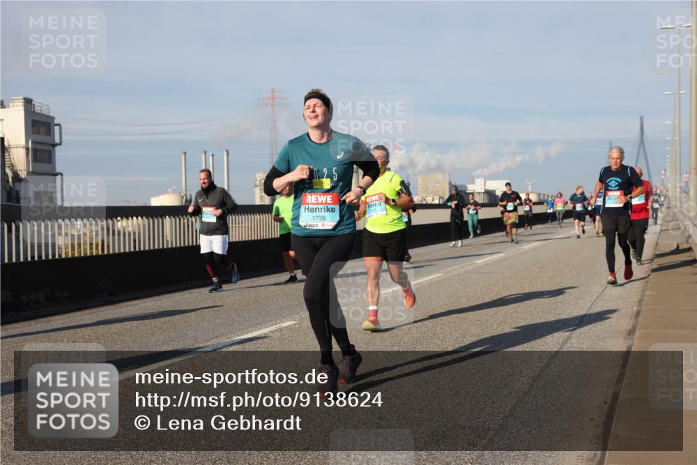 03.10.2025 - Köhlbrandbrückenlauf Lena Gebhardt http://msf.ph/oto/9138624 03.10.2025 09:56:20 Position 2 25, 1735 meine-sportfotos.de