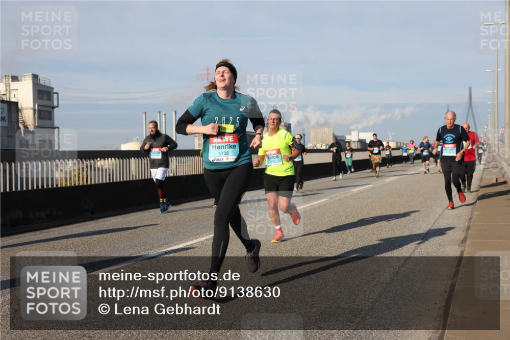 03.10.2025 - Köhlbrandbrückenlauf Lena Gebhardt http://msf.ph/oto/9138630 03.10.2025 09:56:20 Position 2 2025, 1735, 2110 meine-sportfotos.de
