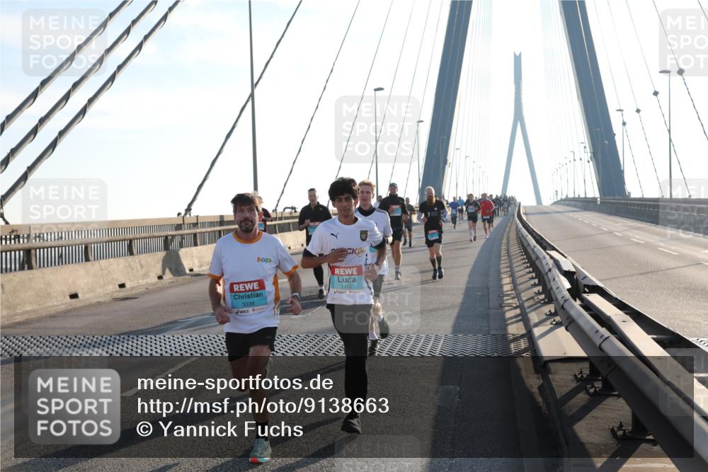 03.10.2025 - Köhlbrandbrückenlauf Yannick Fuchs http://msf.ph/oto/9138663 03.10.2025 08:23:02 Position 2 3338, 24, 1112 meine-sportfotos.de