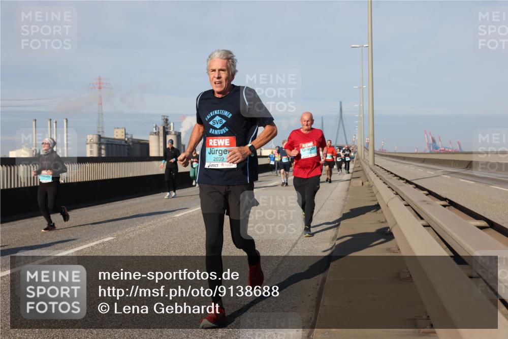 03.10.2025 - Köhlbrandbrückenlauf Lena Gebhardt http://msf.ph/oto/9138688 03.10.2025 09:56:23 Position 2 2699 meine-sportfotos.de