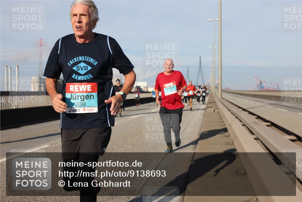 03.10.2025 - Köhlbrandbrückenlauf Lena Gebhardt http://msf.ph/oto/9138693 03.10.2025 09:56:23 Position 2 2699 meine-sportfotos.de