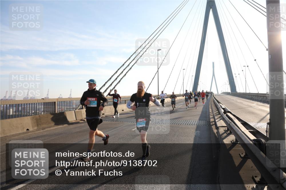 03.10.2025 - Köhlbrandbrückenlauf Yannick Fuchs http://msf.ph/oto/9138702 03.10.2025 08:23:06 Position 2 8 meine-sportfotos.de