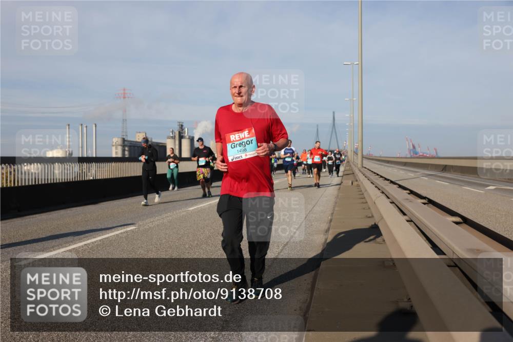 03.10.2025 - Köhlbrandbrückenlauf Lena Gebhardt http://msf.ph/oto/9138708 03.10.2025 09:56:24 Position 2 1498 meine-sportfotos.de