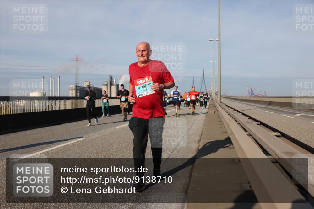 03.10.2025 - Köhlbrandbrückenlauf Lena Gebhardt http://msf.ph/oto/9138710 03.10.2025 09:56:24 Position 2 1498 meine-sportfotos.de