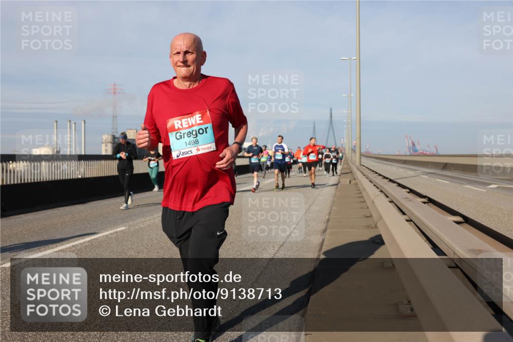 03.10.2025 - Köhlbrandbrückenlauf Lena Gebhardt http://msf.ph/oto/9138713 03.10.2025 09:56:25 Position 2 1498 meine-sportfotos.de