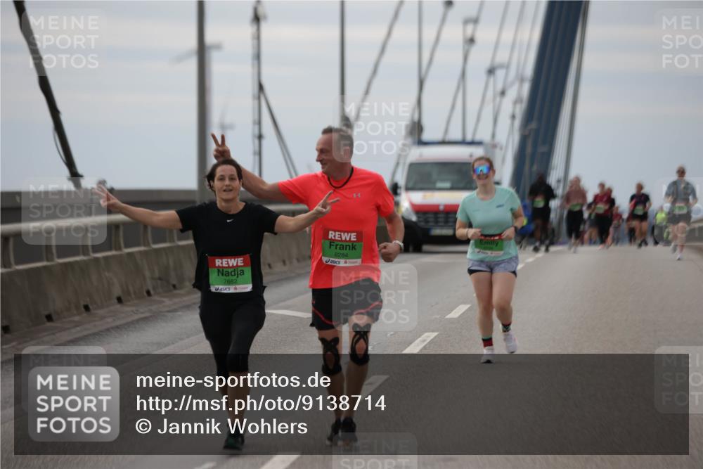 03.10.2025 - Köhlbrandbrückenlauf Jannik Wohlers http://msf.ph/oto/9138714 03.10.2025 16:09:00 Position 1 7682, 8284 meine-sportfotos.de