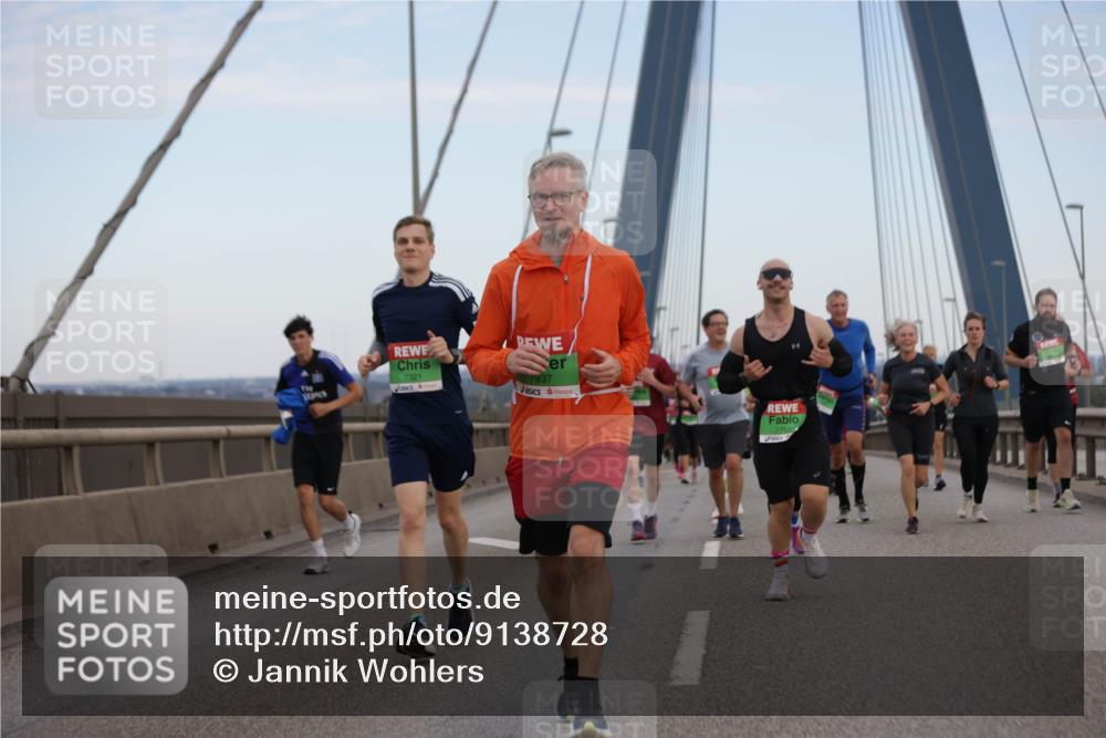 03.10.2025 - Köhlbrandbrückenlauf Jannik Wohlers http://msf.ph/oto/9138728 03.10.2025 15:28:32 Position 1 7321, 7937 meine-sportfotos.de