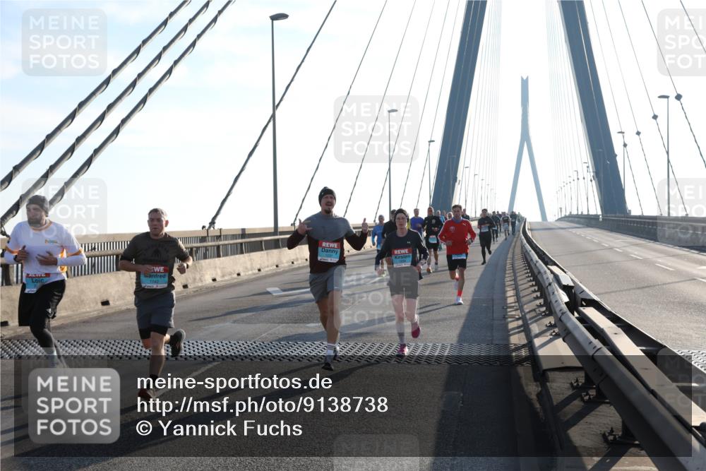 03.10.2025 - Köhlbrandbrückenlauf Yannick Fuchs http://msf.ph/oto/9138738 03.10.2025 08:23:08 Position 2 1142 meine-sportfotos.de