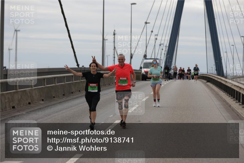 03.10.2025 - Köhlbrandbrückenlauf Jannik Wohlers http://msf.ph/oto/9138741 03.10.2025 16:09:01 Position 1 8284 meine-sportfotos.de