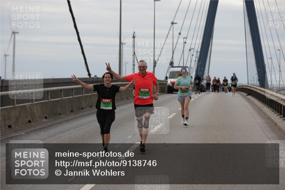 03.10.2025 - Köhlbrandbrückenlauf Jannik Wohlers http://msf.ph/oto/9138746 03.10.2025 16:09:01 Position 1 8284 meine-sportfotos.de