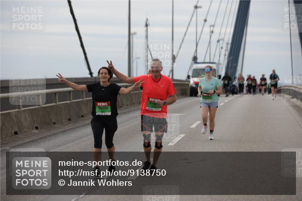 03.10.2025 - Köhlbrandbrückenlauf Jannik Wohlers http://msf.ph/oto/9138750 03.10.2025 16:09:01 Position 1 7682, 8284, 88 meine-sportfotos.de