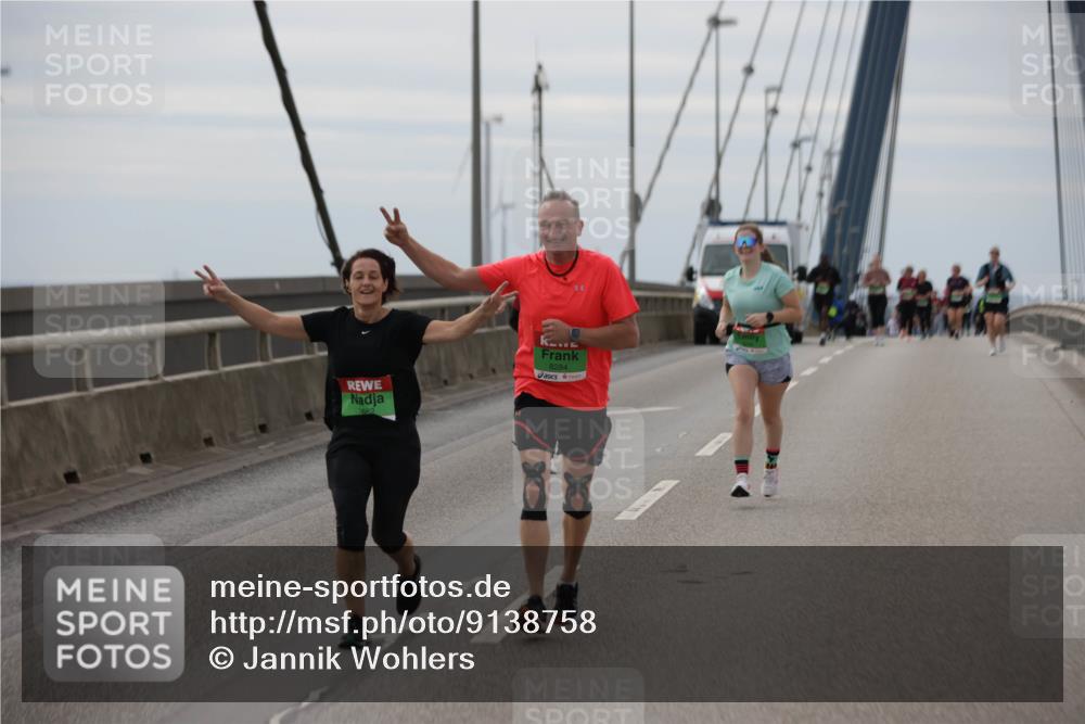 03.10.2025 - Köhlbrandbrückenlauf Jannik Wohlers http://msf.ph/oto/9138758 03.10.2025 16:09:01 Position 1 7682, 8284 meine-sportfotos.de