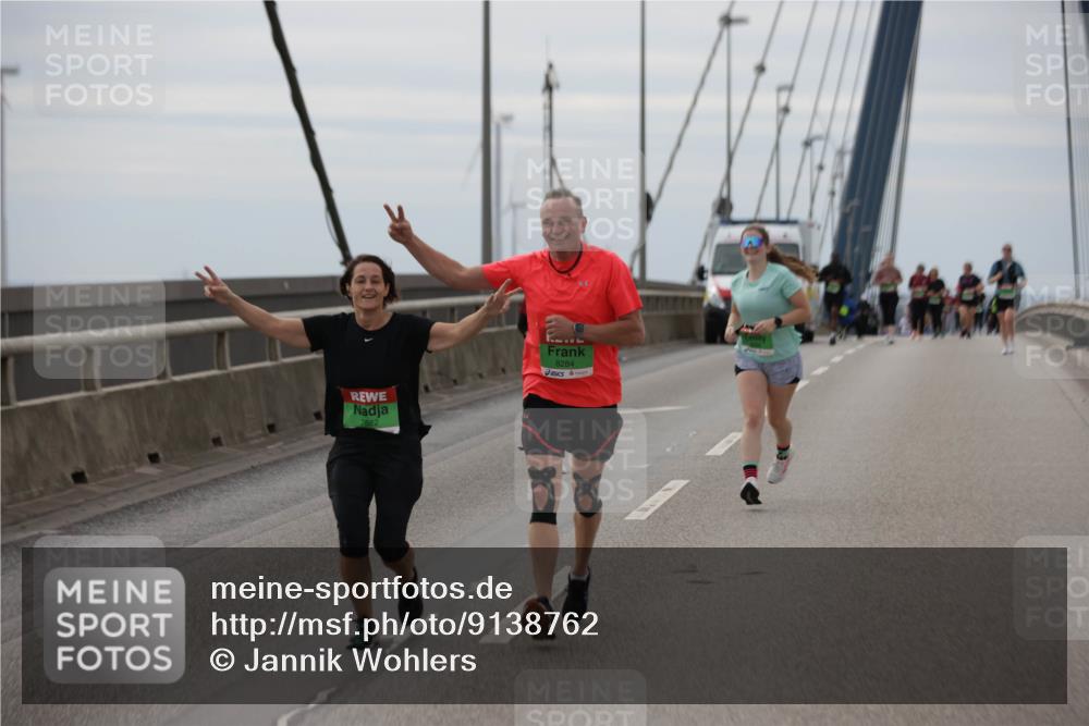 03.10.2025 - Köhlbrandbrückenlauf Jannik Wohlers http://msf.ph/oto/9138762 03.10.2025 16:09:01 Position 1 7682, 8284 meine-sportfotos.de