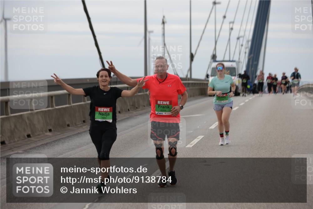 03.10.2025 - Köhlbrandbrückenlauf Jannik Wohlers http://msf.ph/oto/9138784 03.10.2025 16:09:01 Position 1 7682, 8284 meine-sportfotos.de