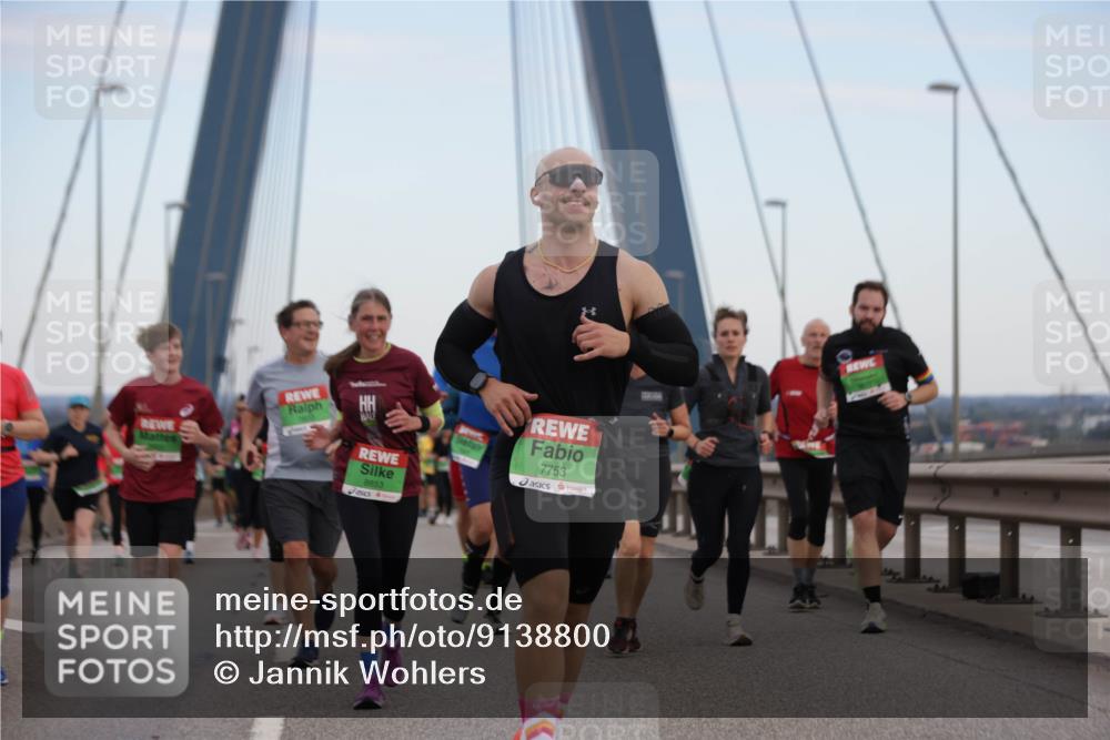 03.10.2025 - Köhlbrandbrückenlauf Jannik Wohlers http://msf.ph/oto/9138800 03.10.2025 15:28:34 Position 1 8853, 7753 meine-sportfotos.de
