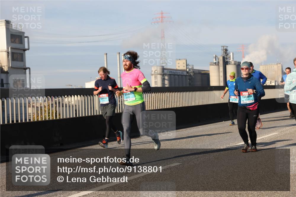 03.10.2025 - Köhlbrandbrückenlauf Lena Gebhardt http://msf.ph/oto/9138801 03.10.2025 09:56:31 Position 2 2209, 2079 meine-sportfotos.de