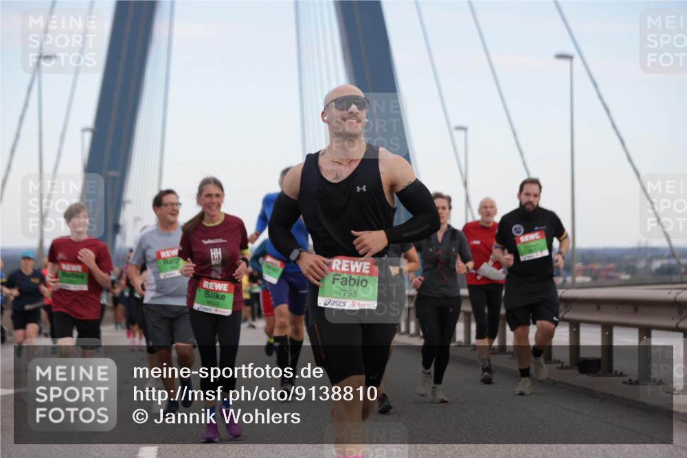 03.10.2025 - Köhlbrandbrückenlauf Jannik Wohlers http://msf.ph/oto/9138810 03.10.2025 15:28:34 Position 1 8853, 7753 meine-sportfotos.de