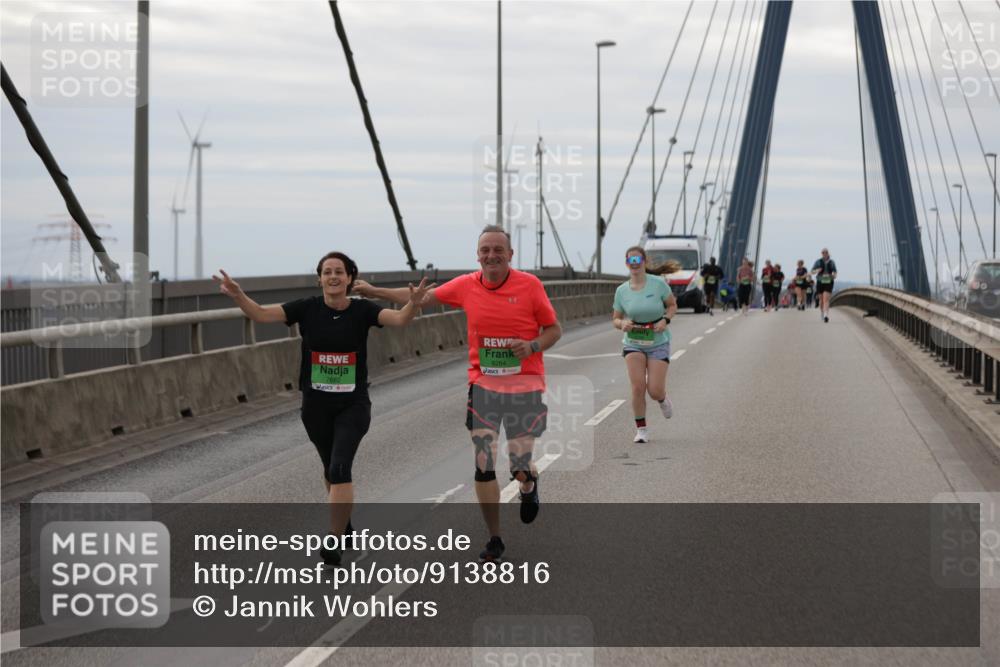 03.10.2025 - Köhlbrandbrückenlauf Jannik Wohlers http://msf.ph/oto/9138816 03.10.2025 16:09:02 Position 1 24, 8284 meine-sportfotos.de