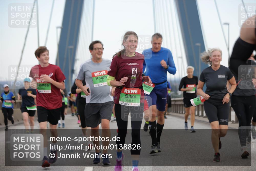 03.10.2025 - Köhlbrandbrückenlauf Jannik Wohlers http://msf.ph/oto/9138826 03.10.2025 15:28:35 Position 1 7600, 7603, 8853 meine-sportfotos.de