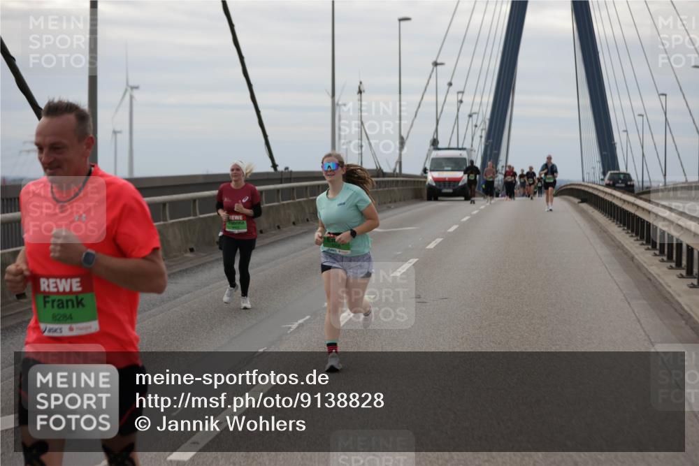 03.10.2025 - Köhlbrandbrückenlauf Jannik Wohlers http://msf.ph/oto/9138828 03.10.2025 16:09:04 Position 1 8284 meine-sportfotos.de