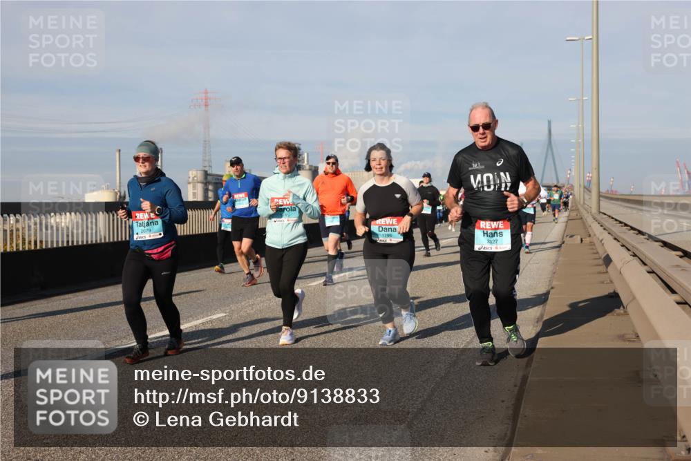 03.10.2025 - Köhlbrandbrückenlauf Lena Gebhardt http://msf.ph/oto/9138833 03.10.2025 09:56:32 Position 2 2079, 1796, 3327 meine-sportfotos.de
